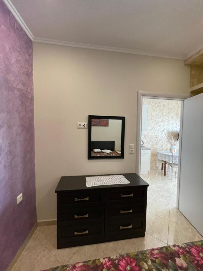 Leonora'S Apartment Prinos  Exterior photo